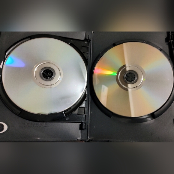 The Conjuring Movie Collectors Movie Set on DVD.  EUC 3 Disc Set - Picture 4 of 7